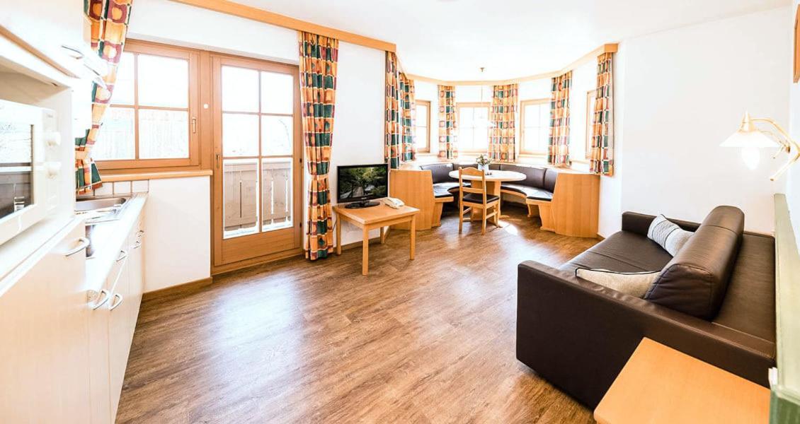 Aparthotel Feriengut Hasenau Saalbach-Hinterglemm Esterno foto