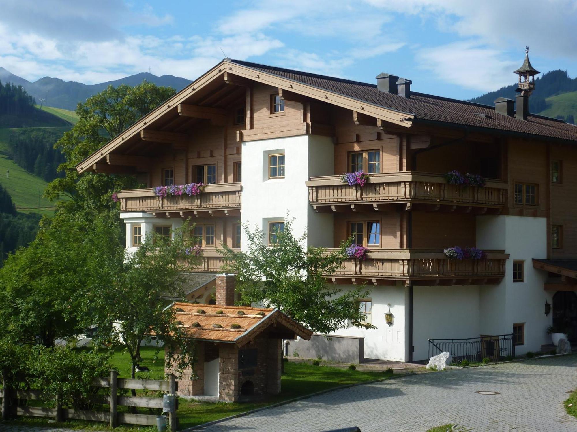 Aparthotel Feriengut Hasenau Saalbach-Hinterglemm Esterno foto